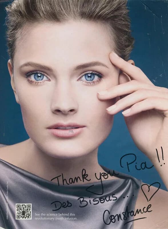 Magazine cover featuring Dr. Pia Lieb cosmetic dentistry — 29
